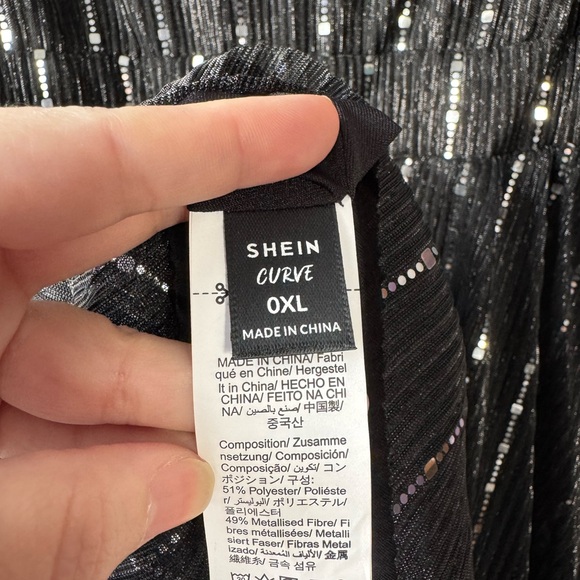 SHEIN Black Sequin Long Sleeve Dress - Picture 5 of 5